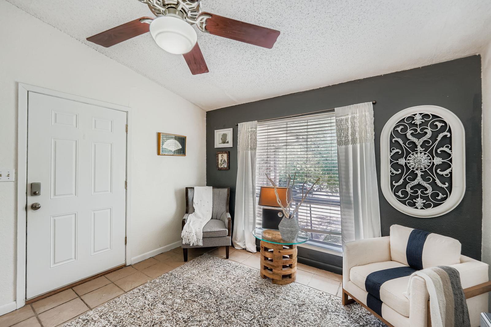 1705 Crossing Pl # A109, Austin, TX 78741