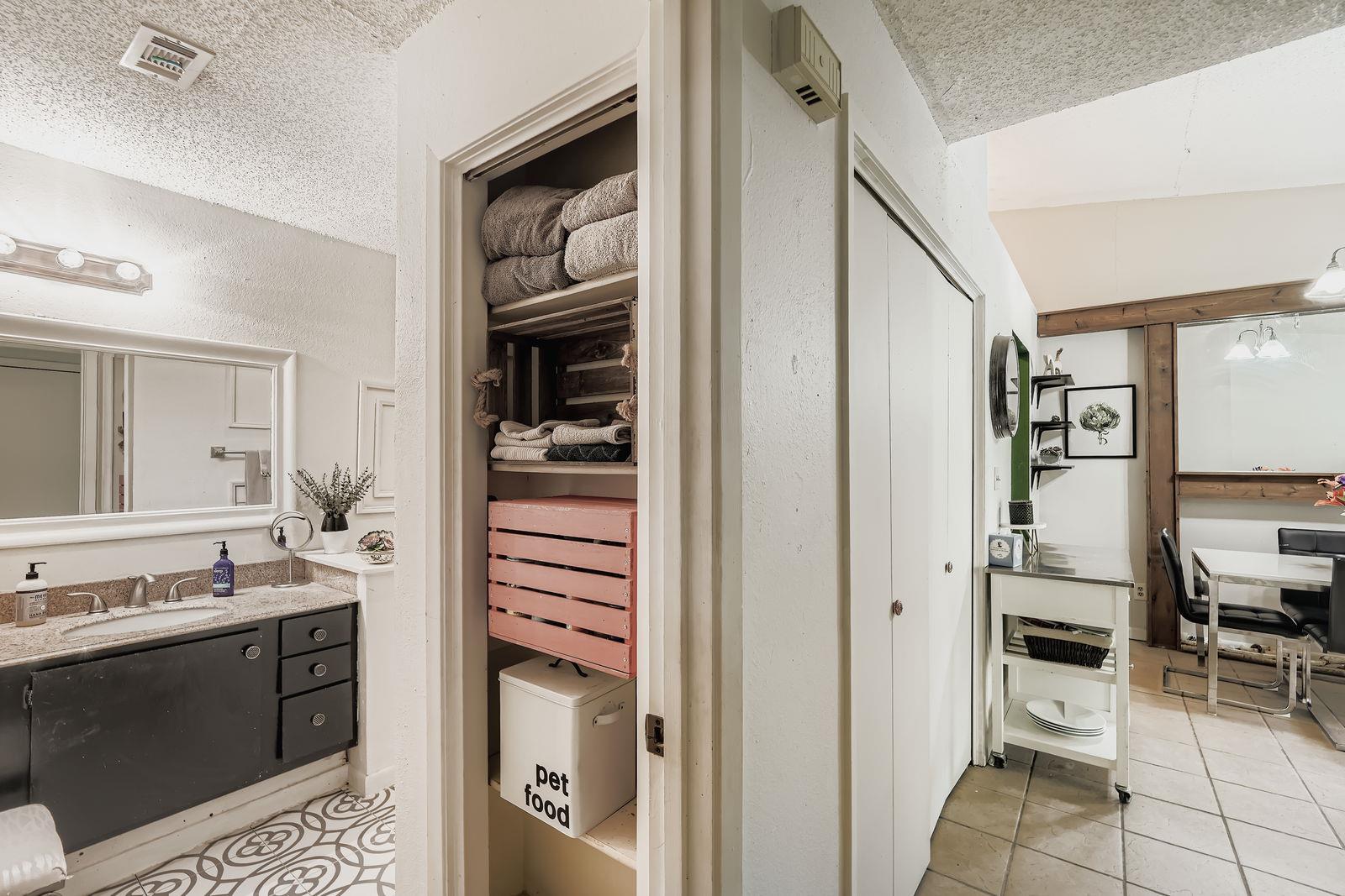 1705 Crossing Pl # A109, Austin, TX 78741