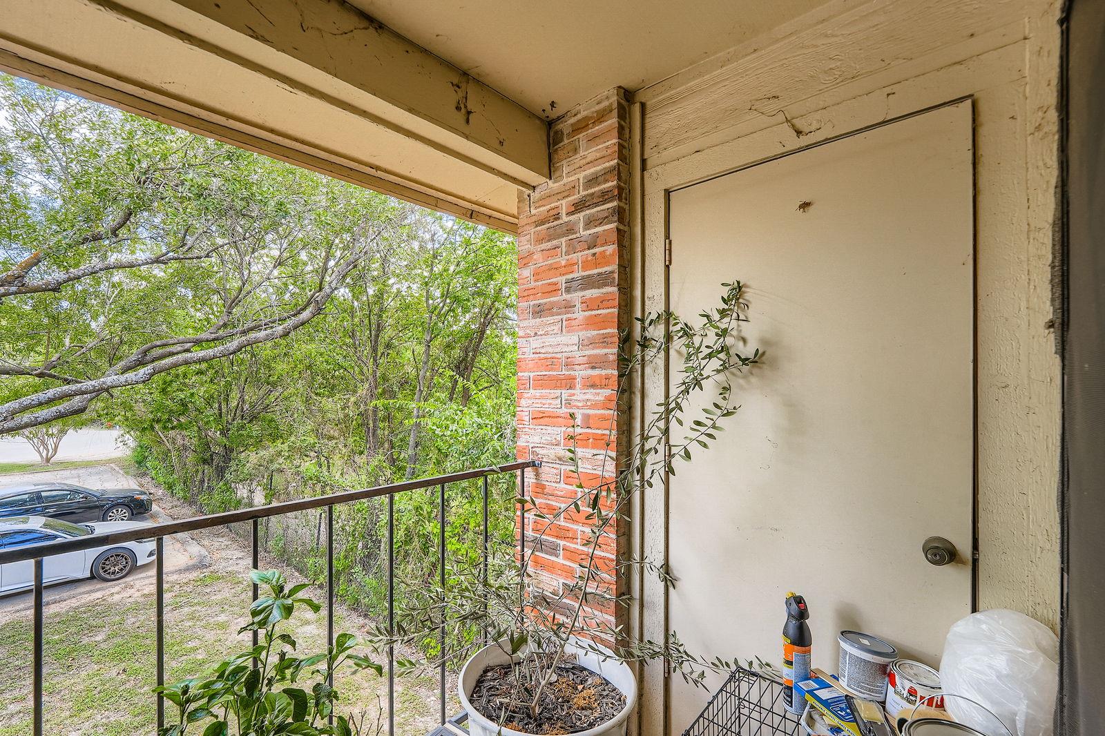 1705 Crossing Pl # A109, Austin, TX 78741