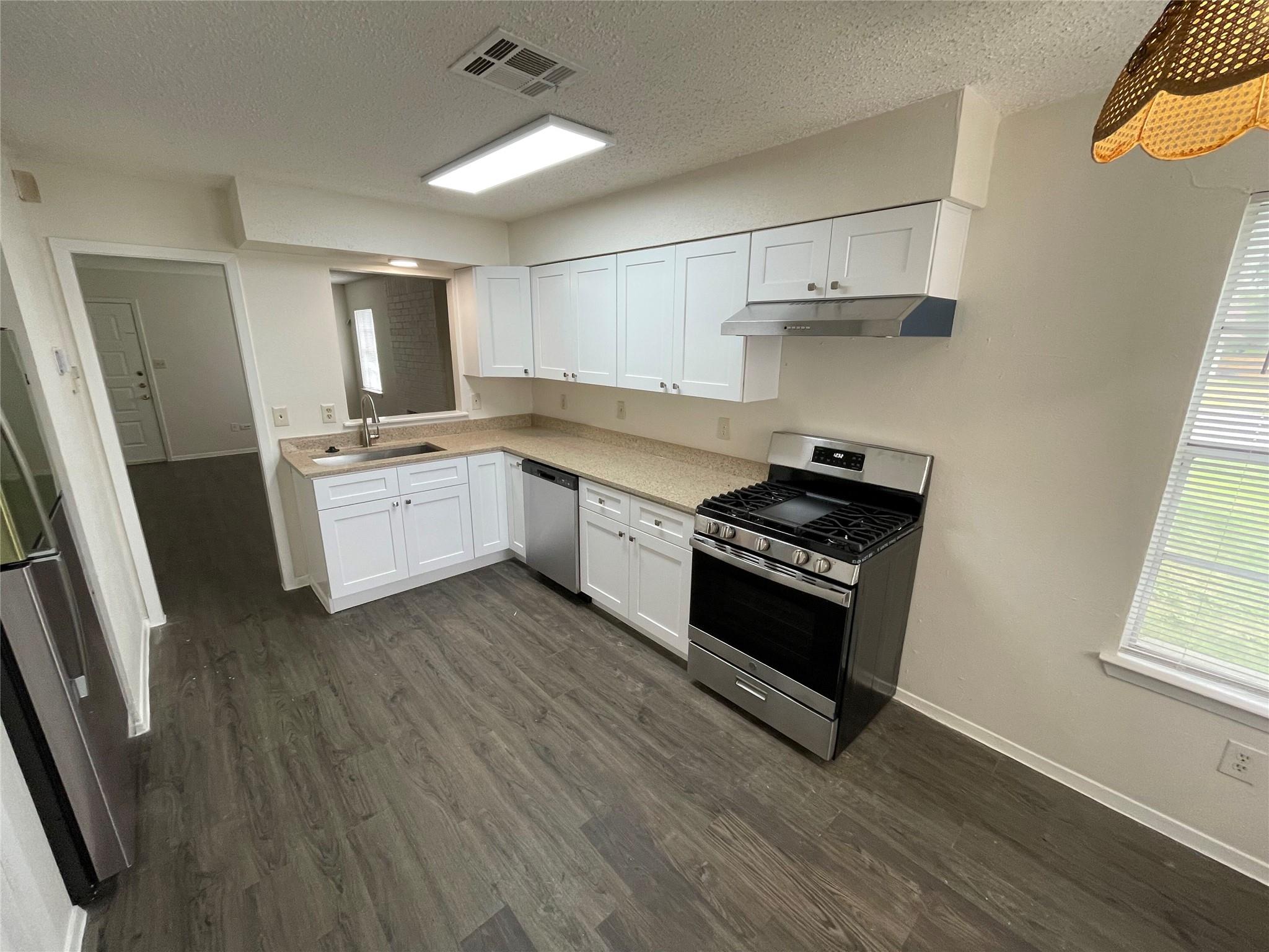 7004 Millrace Dr, Austin, TX 78724