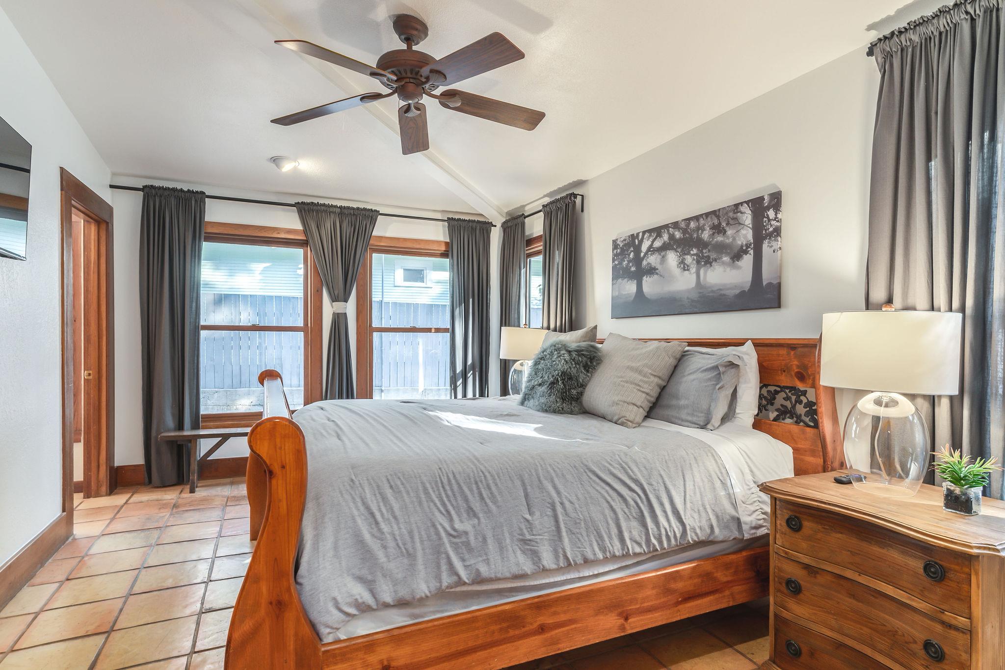 203 Leland St, Austin, TX 78704