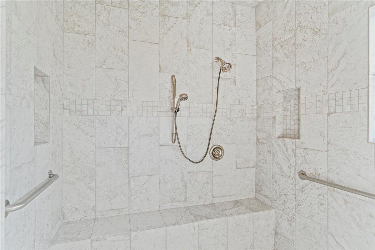 72 Augusta Dr, Wimberley, TX 78676