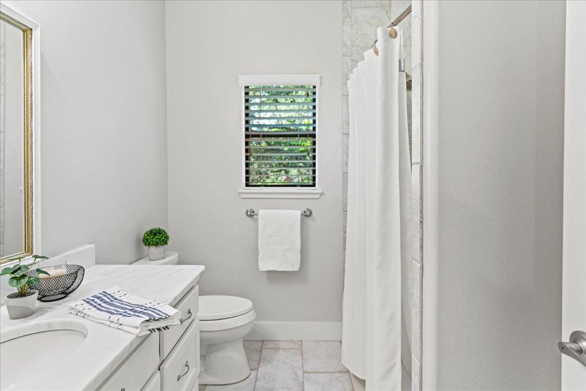 72 Augusta Dr, Wimberley, TX 78676