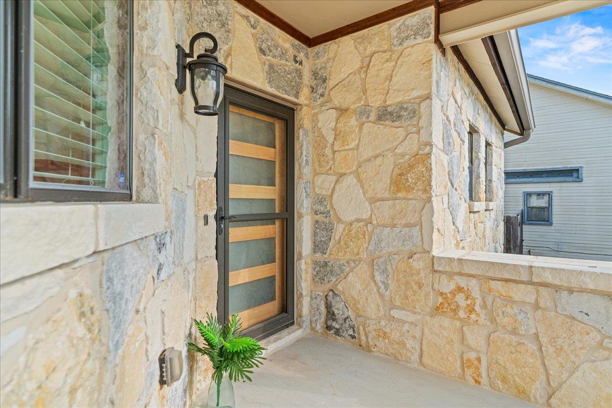 72 Augusta Dr, Wimberley, TX 78676