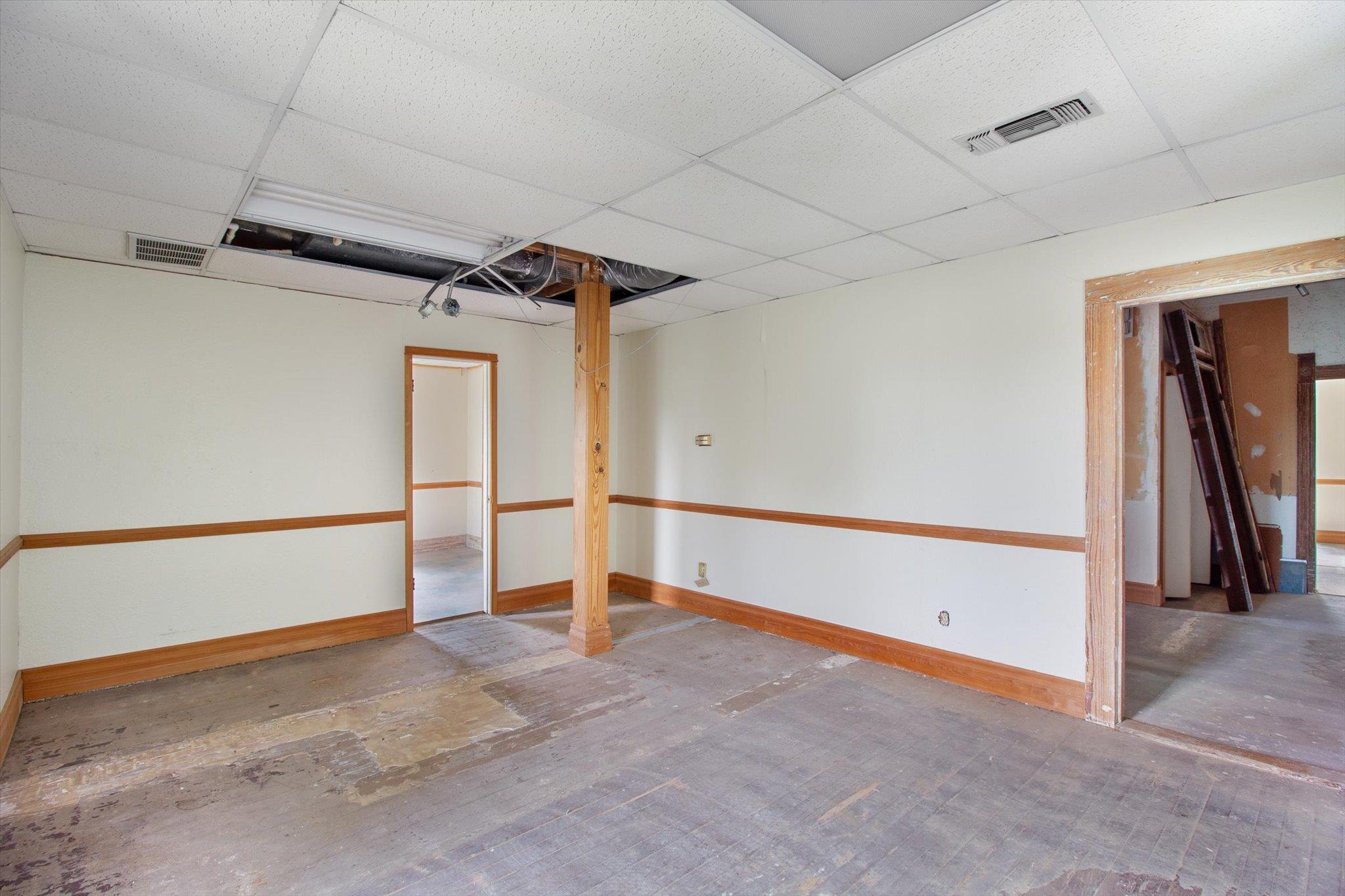 321 S Lbj, San Marcos, TX 78666