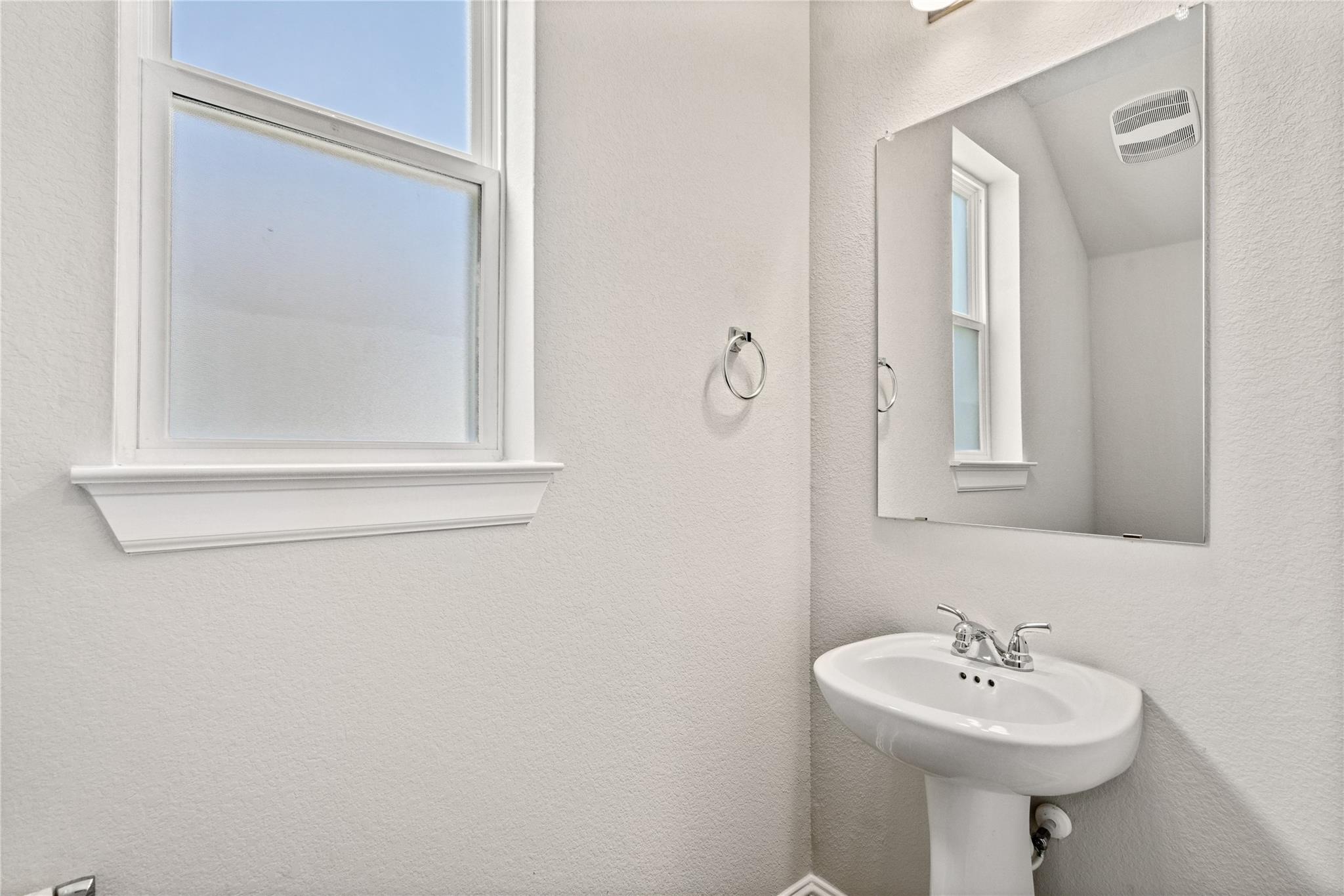 221 Bent Creek Ln, Georgetown, TX 78628