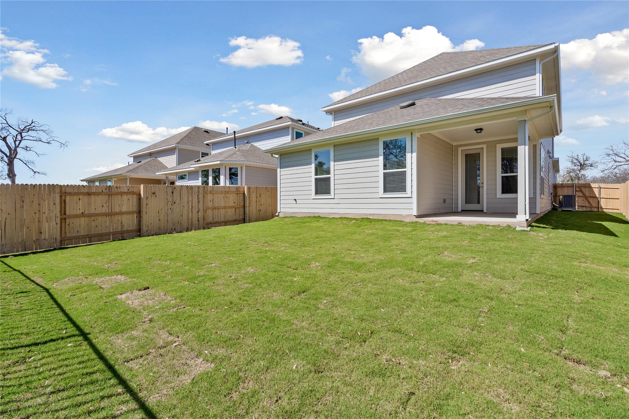 221 Bent Creek Ln, Georgetown, TX 78628