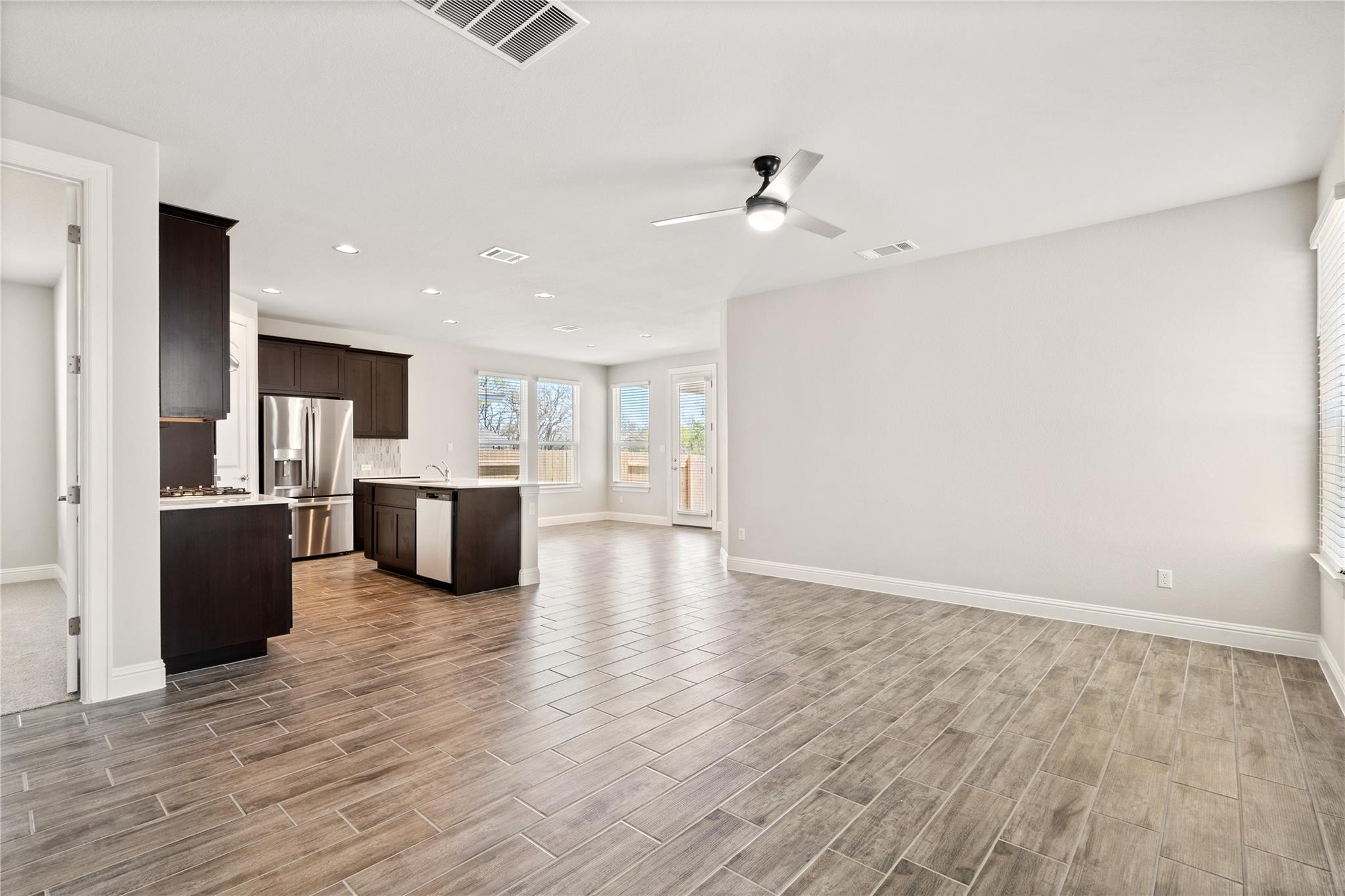 221 Bent Creek Ln, Georgetown, TX 78628