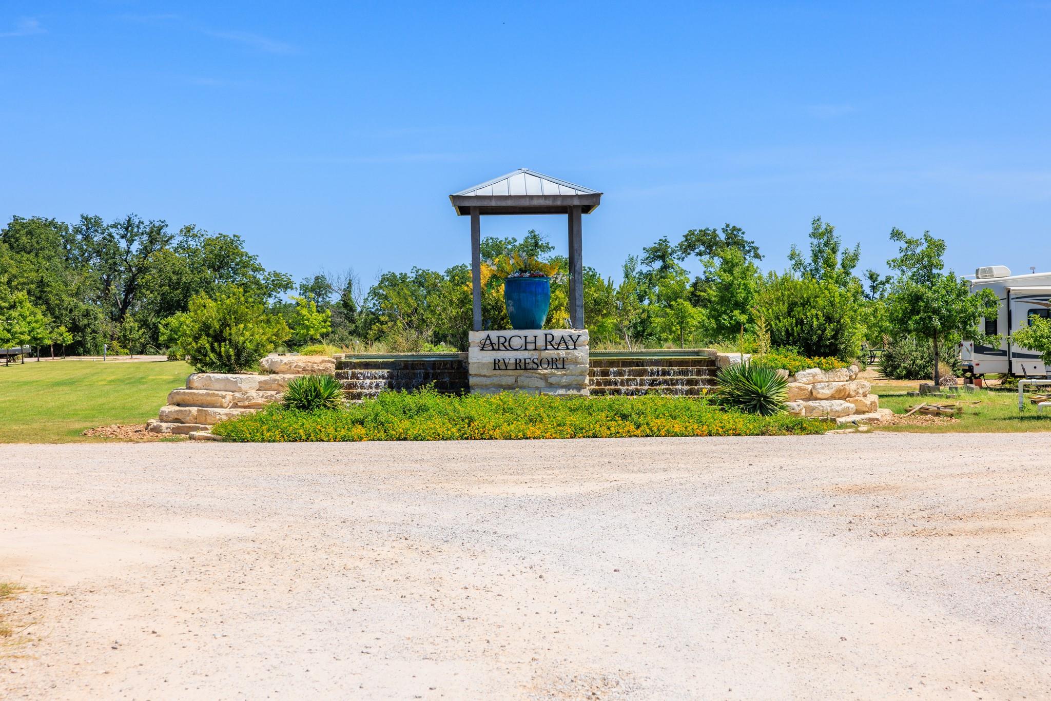 4584 E US Hwy 290 # 304R, Fredericksburg, TX 78624