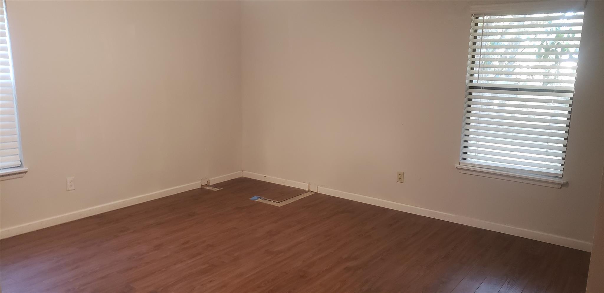 1313 Oakridge Dr, Blanco, TX 78606