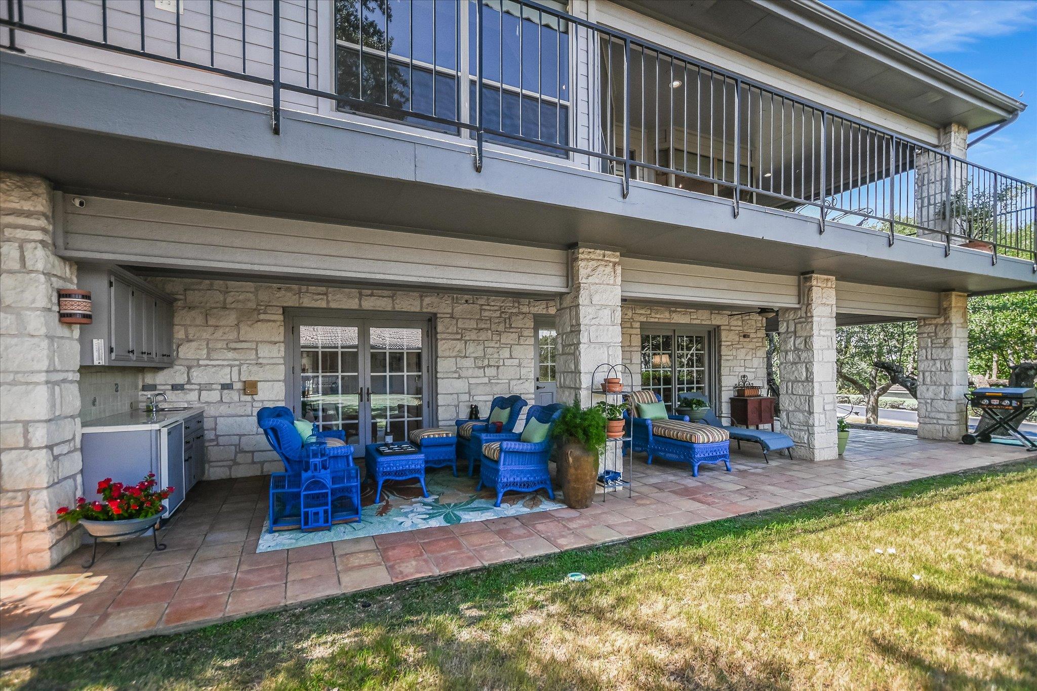 1311 Clayton Nolen Dr, Horseshoe Bay, TX 78657