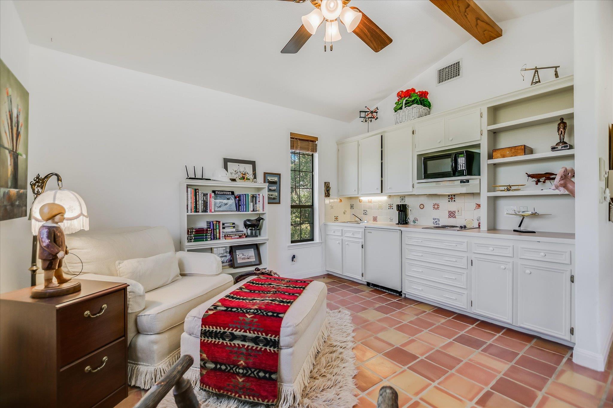 1311 Clayton Nolen Dr, Horseshoe Bay, TX 78657