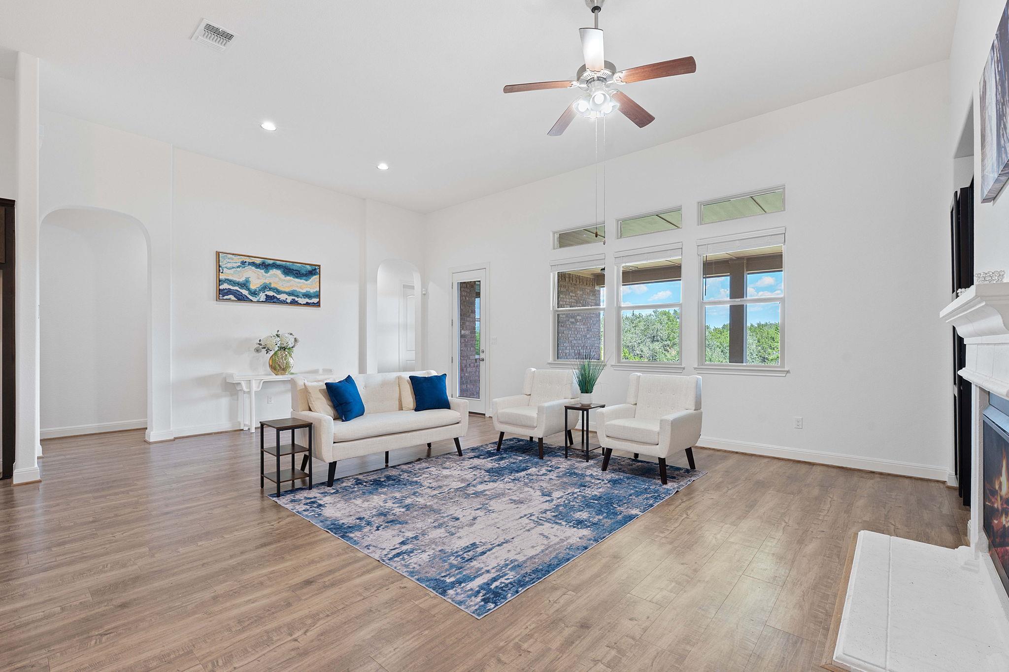 200 Brentwood Dr, Austin, TX 78737