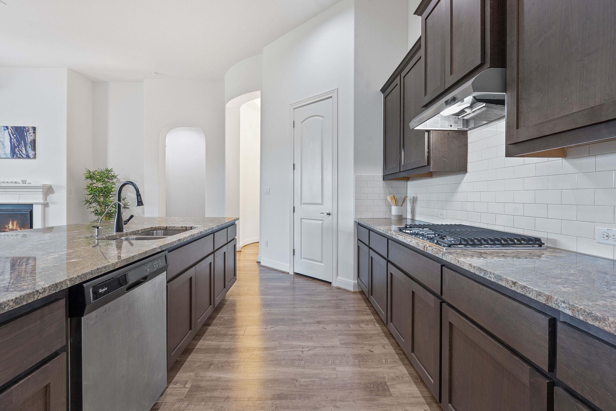 200 Brentwood Dr, Austin, TX 78737