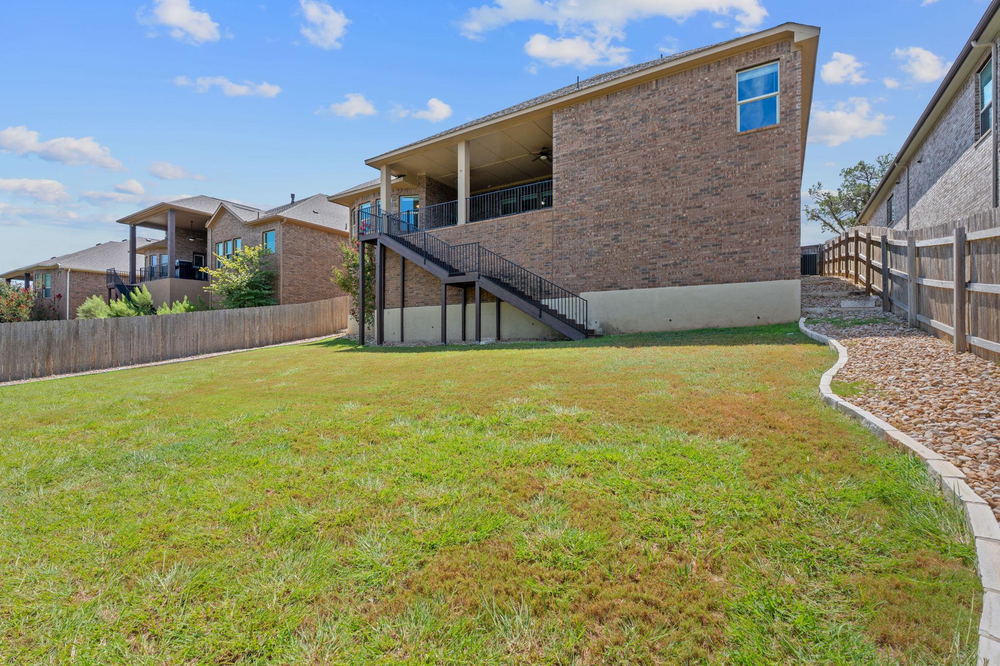 200 Brentwood Dr, Austin, TX 78737