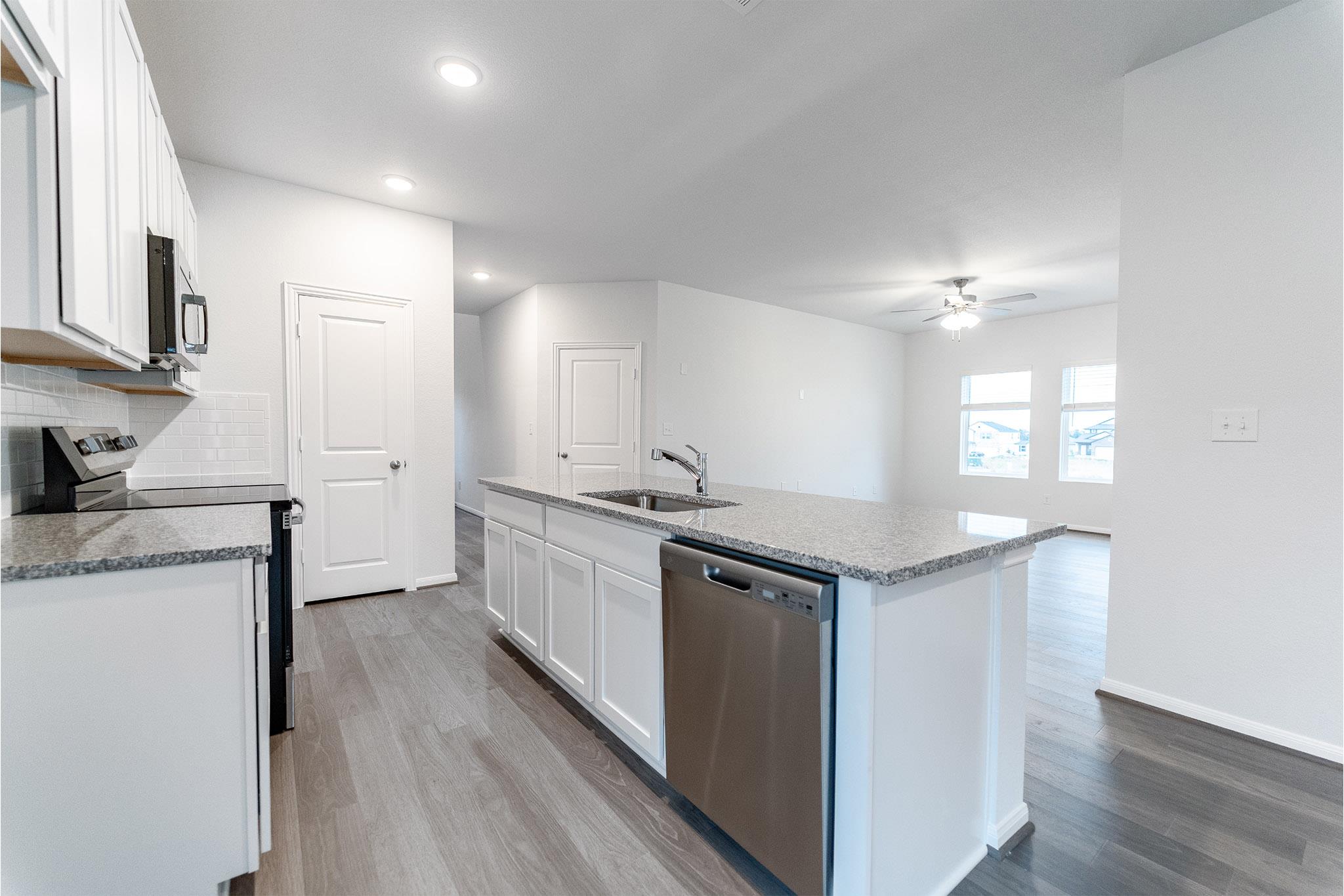 740 Barbary Coast Ln, Jarrell, TX 76537