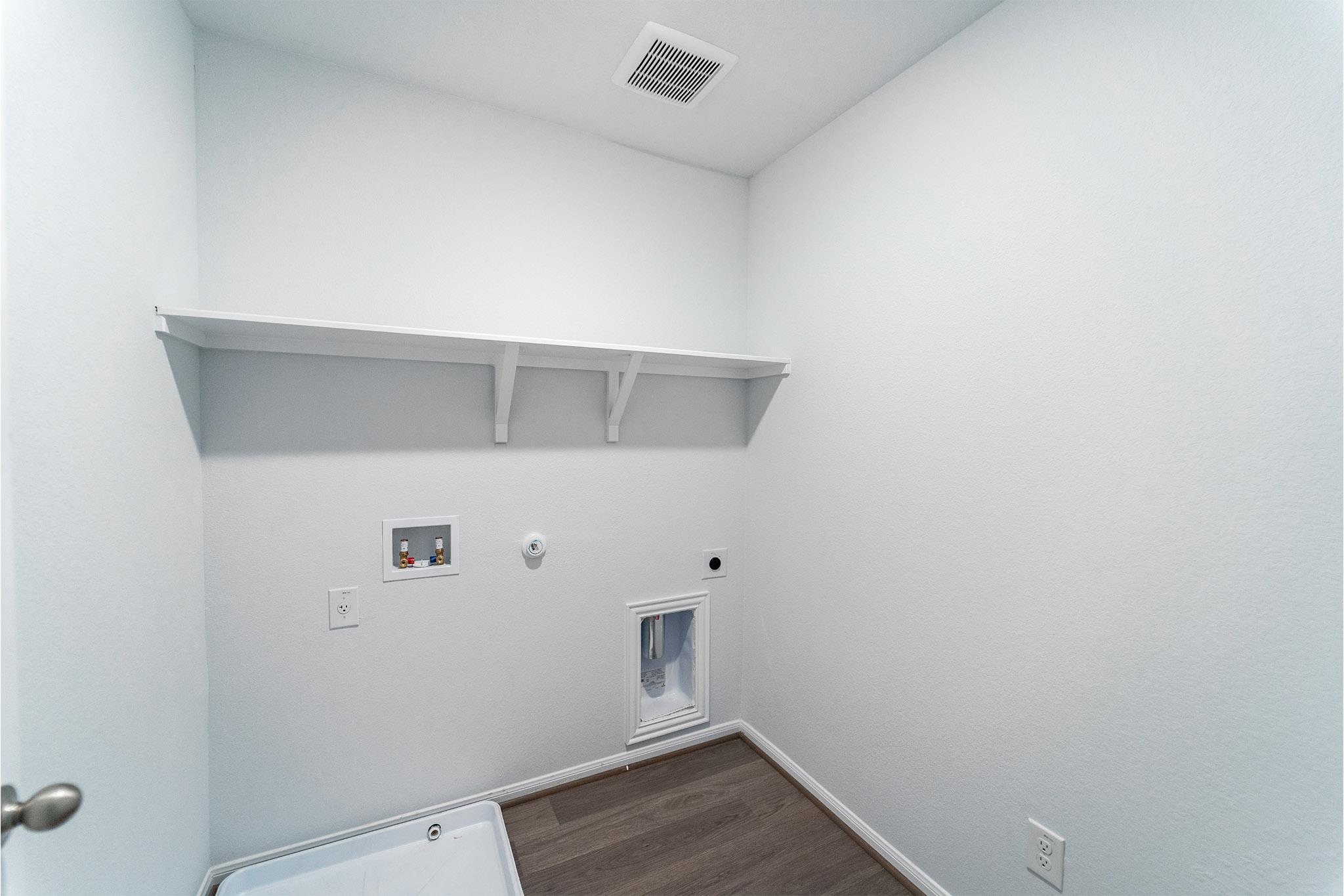 740 Barbary Coast Ln, Jarrell, TX 76537