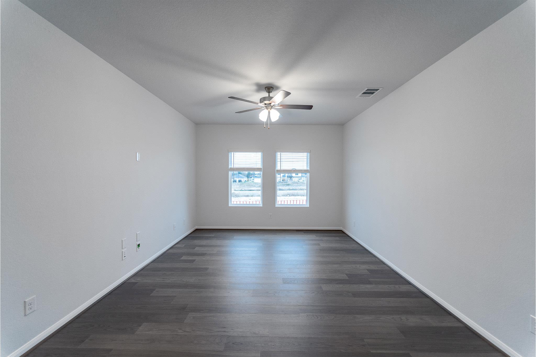 740 Barbary Coast Ln, Jarrell, TX 76537