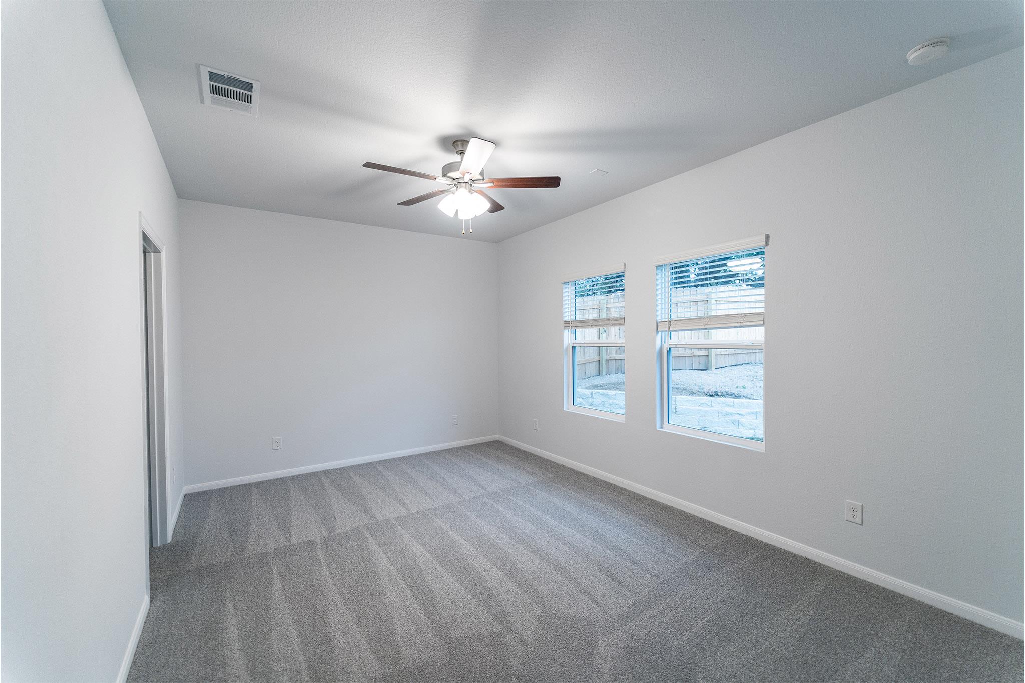 740 Barbary Coast Ln, Jarrell, TX 76537