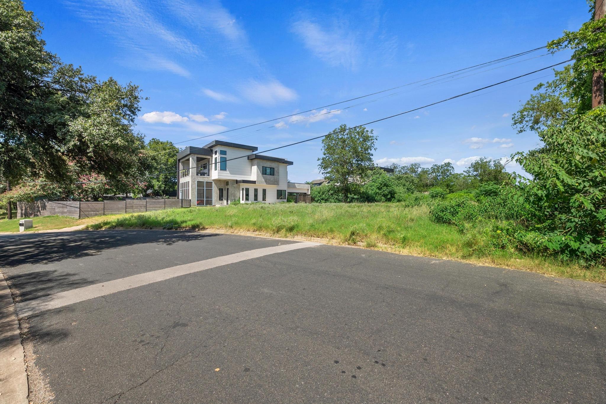 4517 S 3rd St, Austin, TX 78745