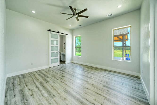 000 Patterson Rd, Flatonia, TX 78941