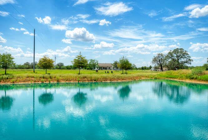 000 Patterson Rd, Flatonia, TX 78941