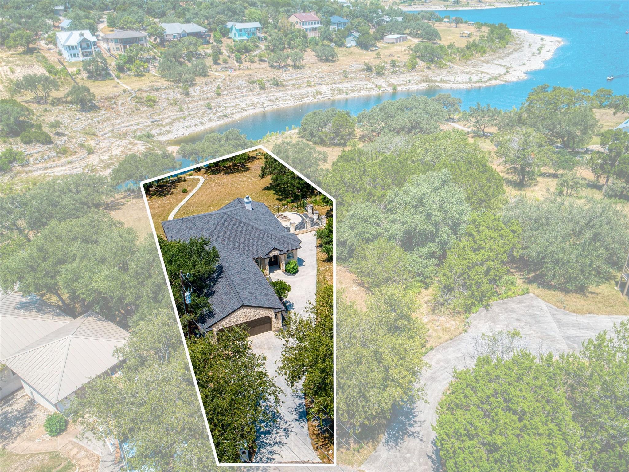 321 Village View Dr, Canyon Lake, TX 78133