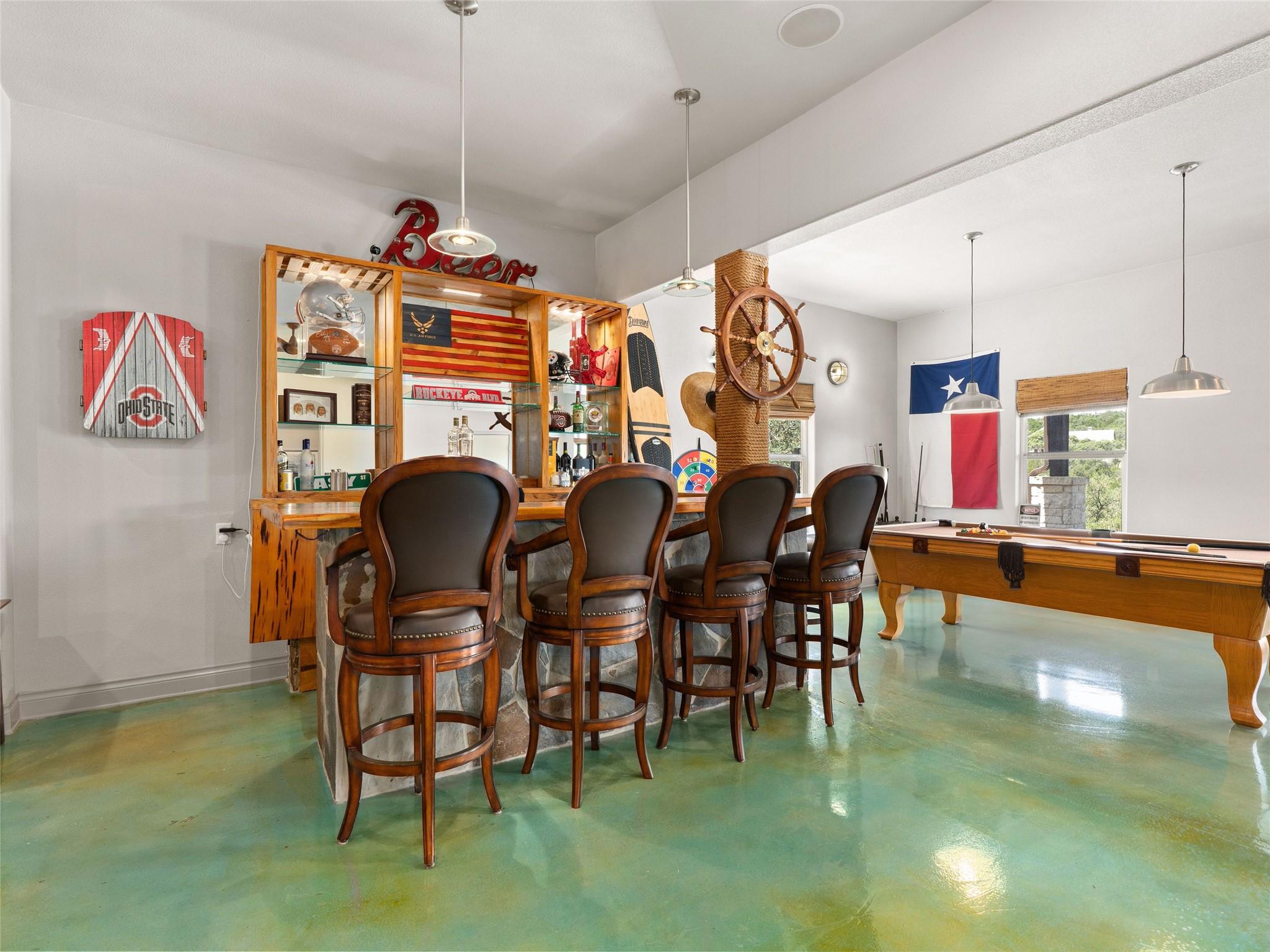 321 Village View Dr, Canyon Lake, TX 78133