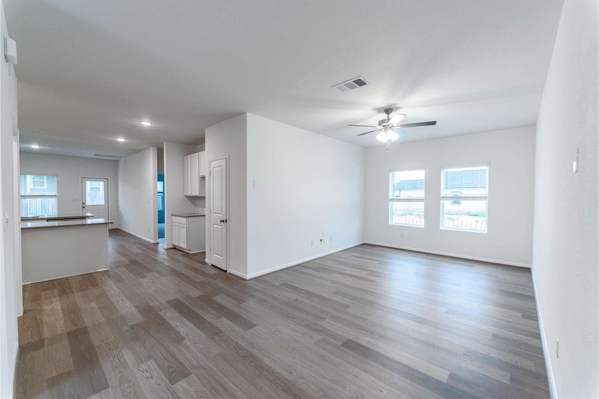 732 Barbary Coast Ln, Jarrell, TX 76537