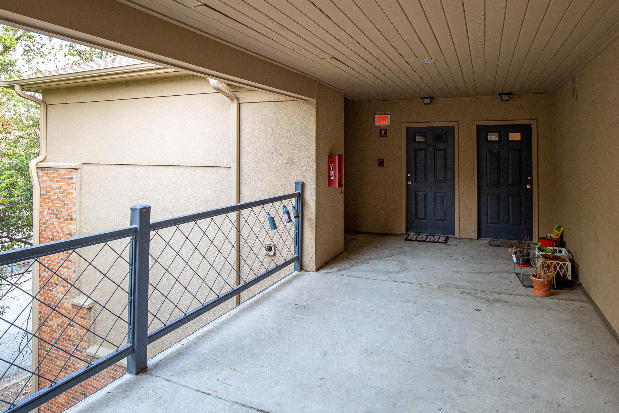 914 W 22nd 1/2 St # 304, Austin, TX 78705