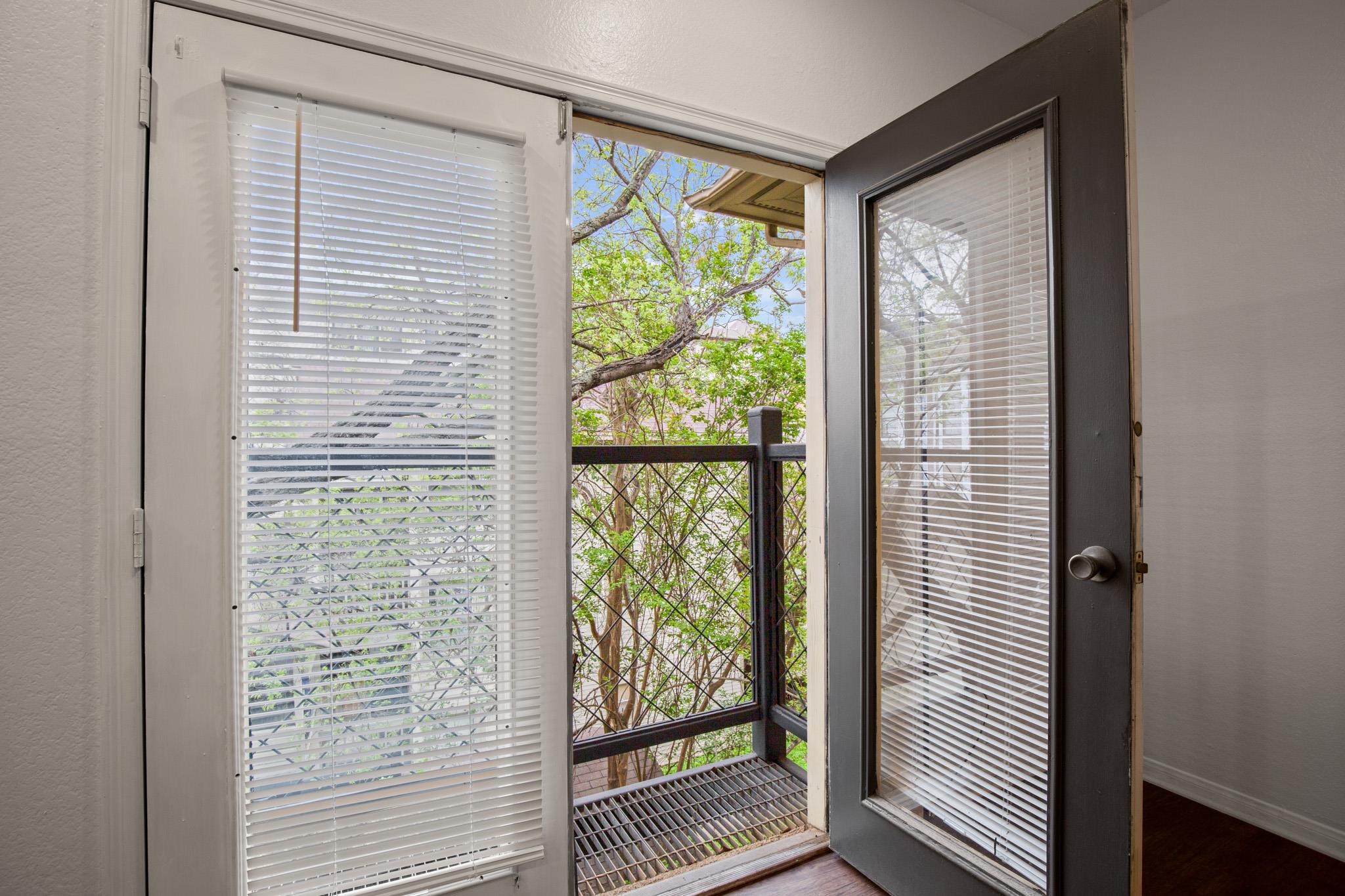 914 W 22nd 1/2 St # 304, Austin, TX 78705