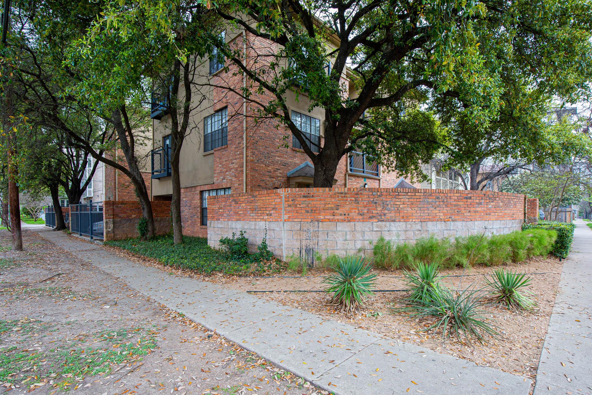 914 W 22nd 1/2 St # 304, Austin, TX 78705