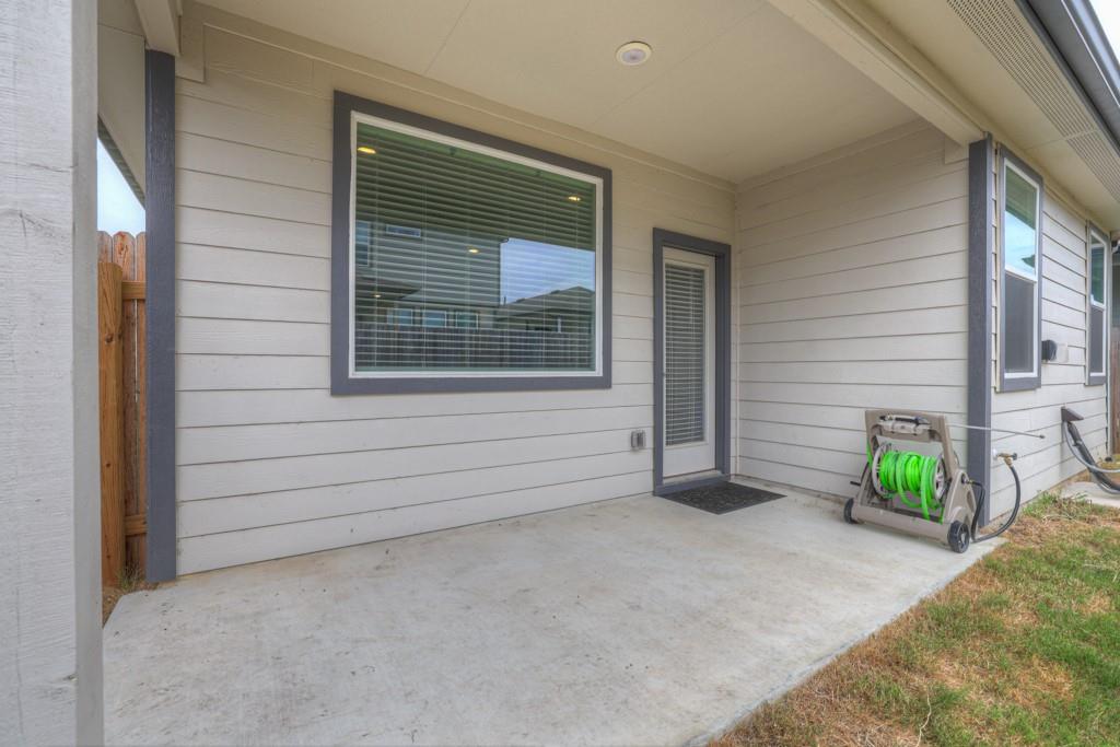 1312 Plymouth Rd, San Marcos, TX 78666