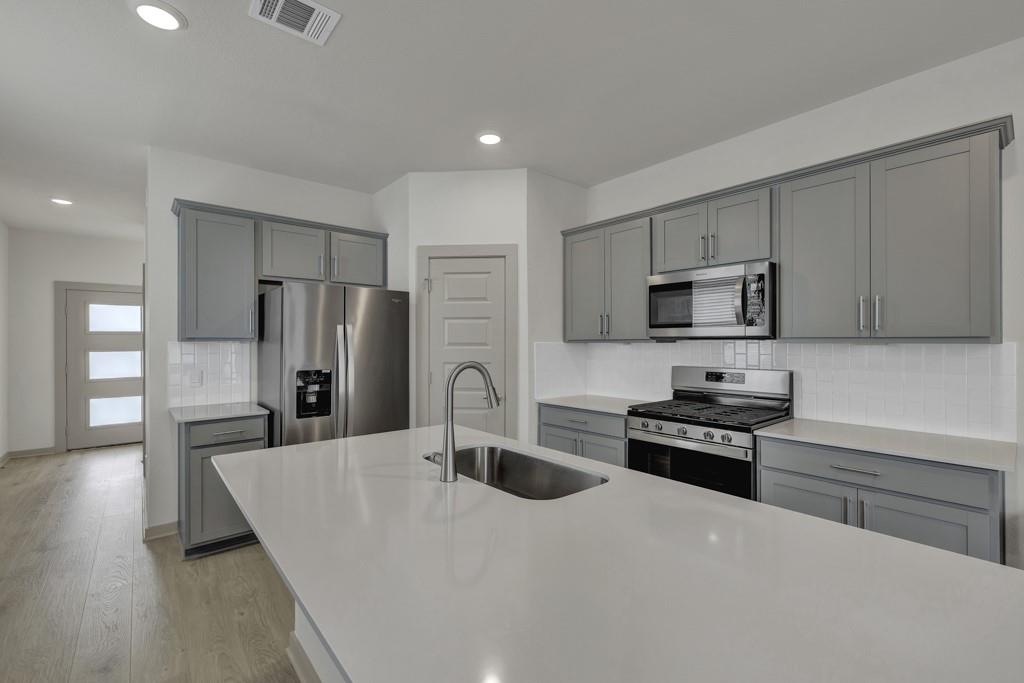 1312 Plymouth Rd, San Marcos, TX 78666