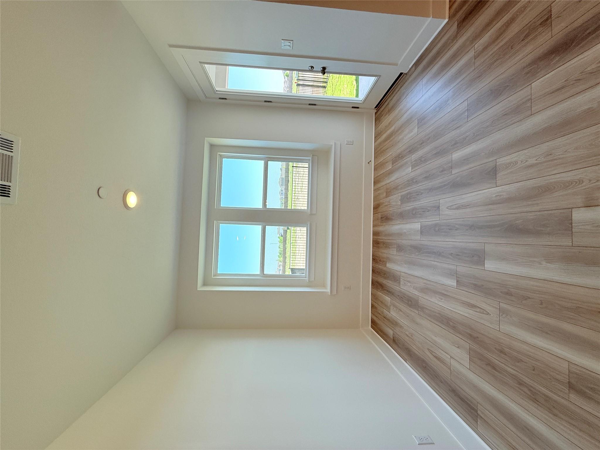 2033 Cora Ivy Ln, Round Rock, TX 78665