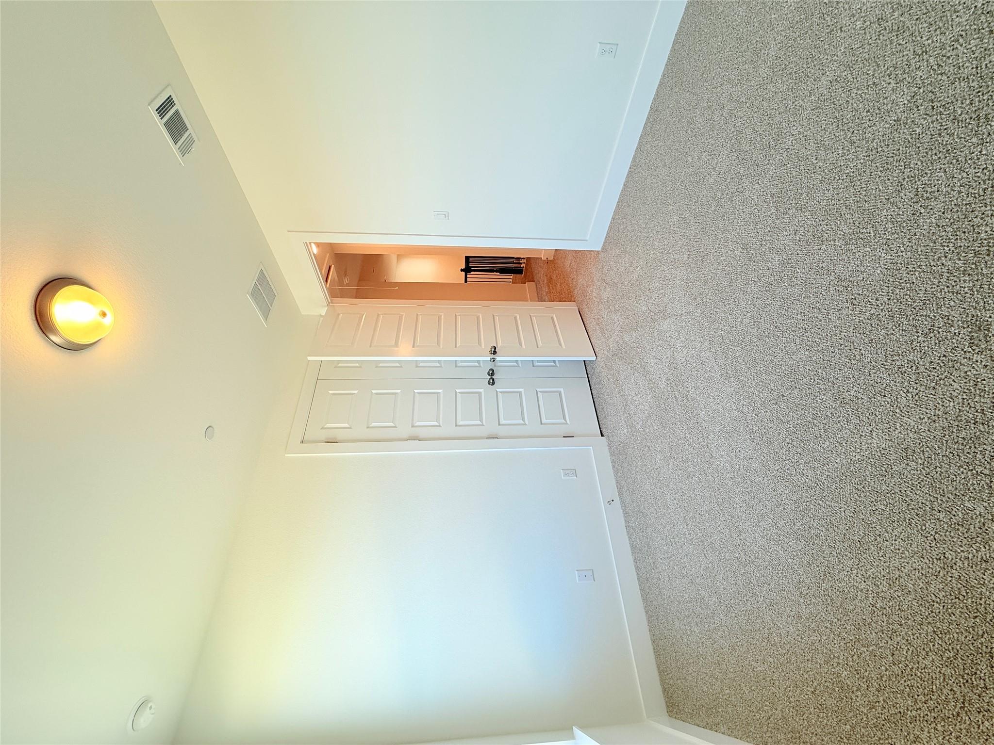 2033 Cora Ivy Ln, Round Rock, TX 78665