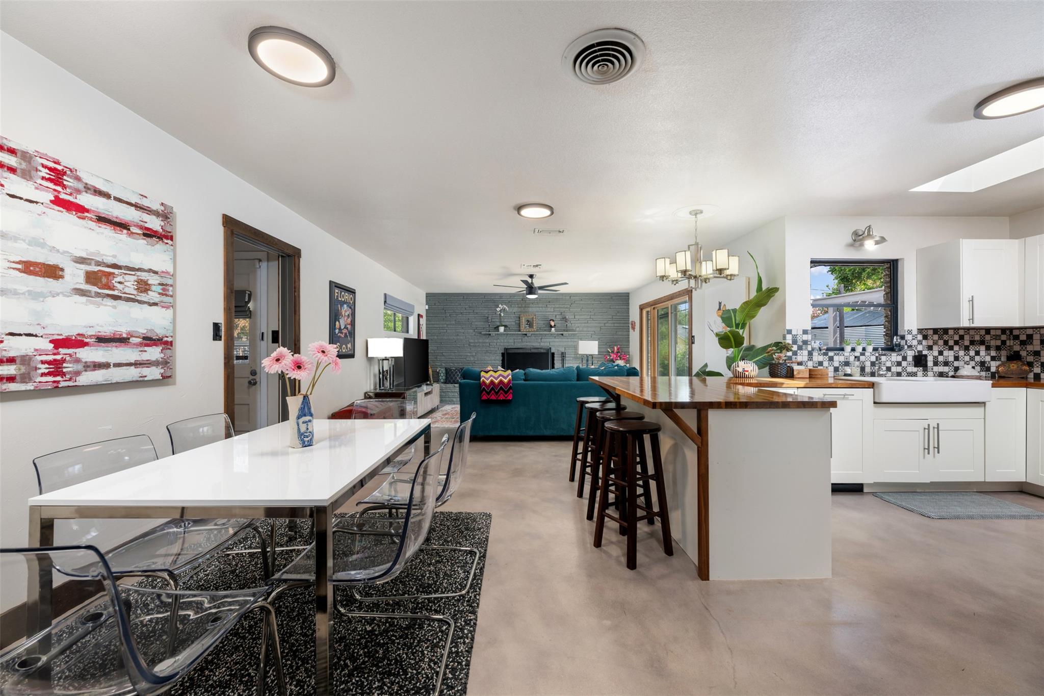 1806 Rogge Ln, Austin, TX 78723