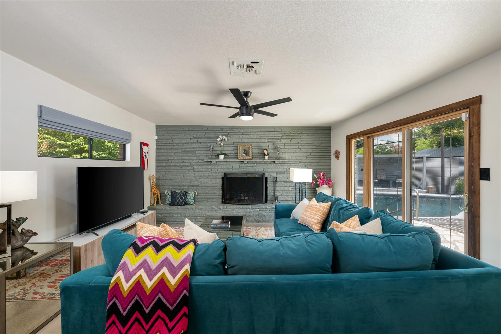 1806 Rogge Ln, Austin, TX 78723