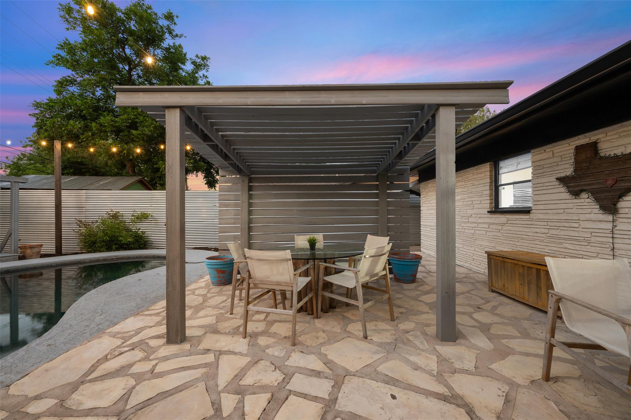 1806 Rogge Ln, Austin, TX 78723