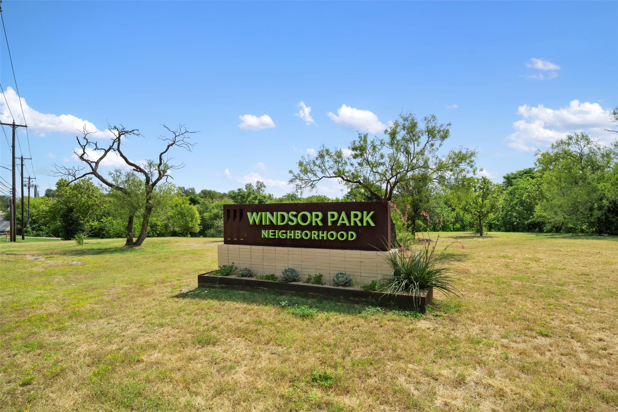 1806 Rogge Ln, Austin, TX 78723