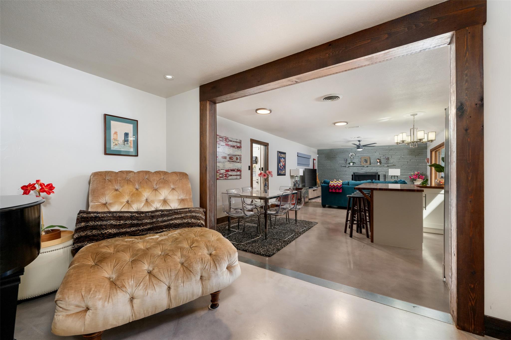 1806 Rogge Ln, Austin, TX 78723