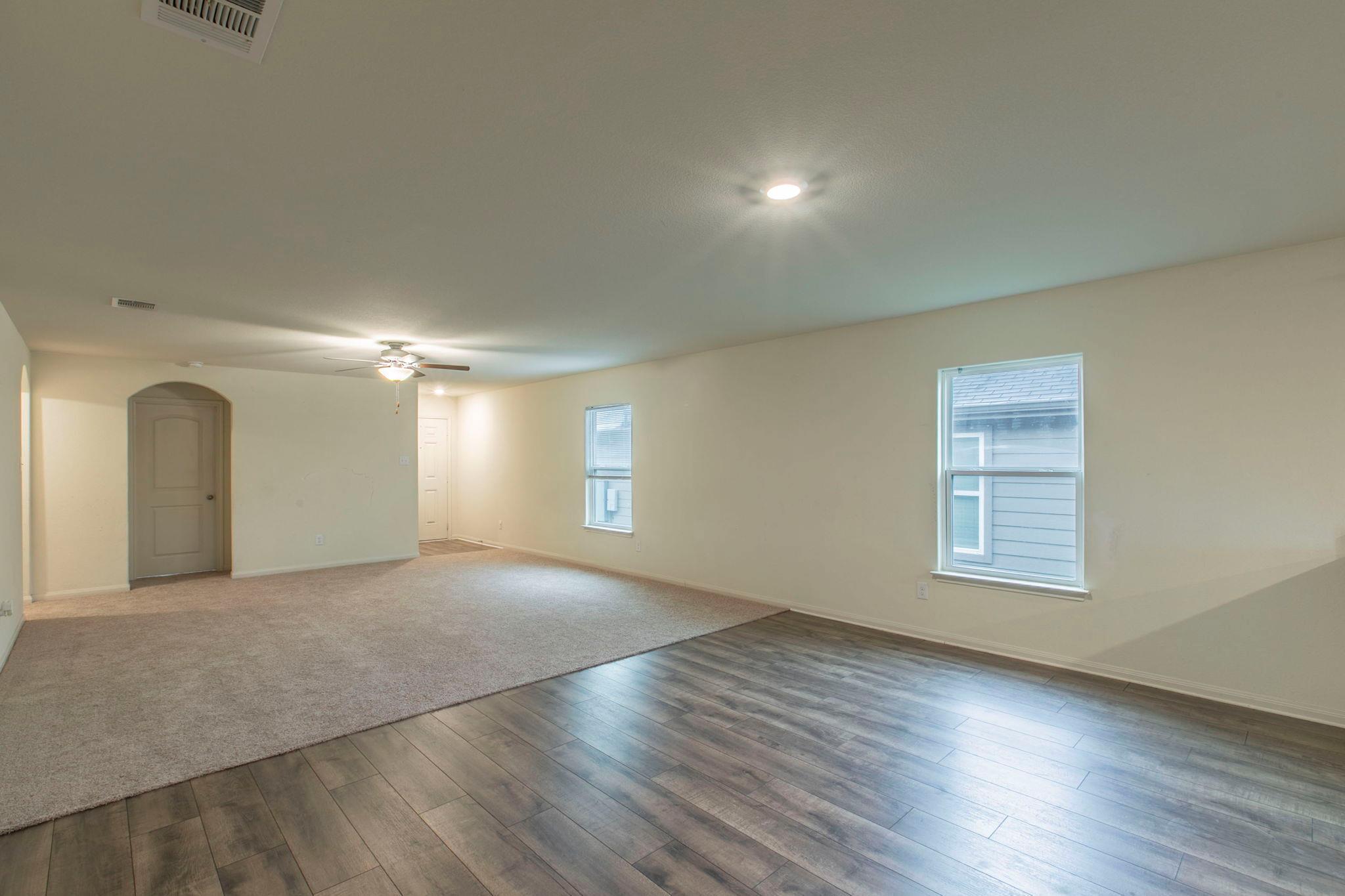 136 Allington Cir, Jarrell, TX 76537