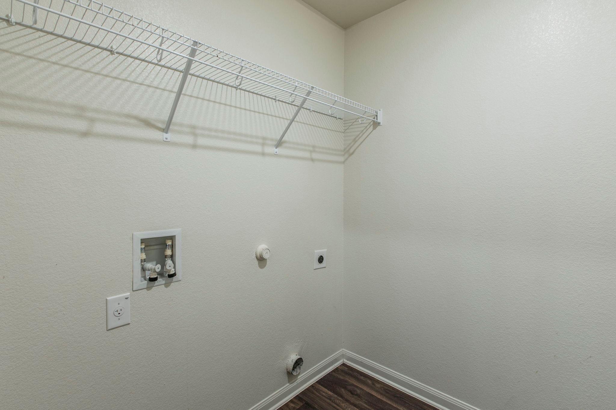 136 Allington Cir, Jarrell, TX 76537