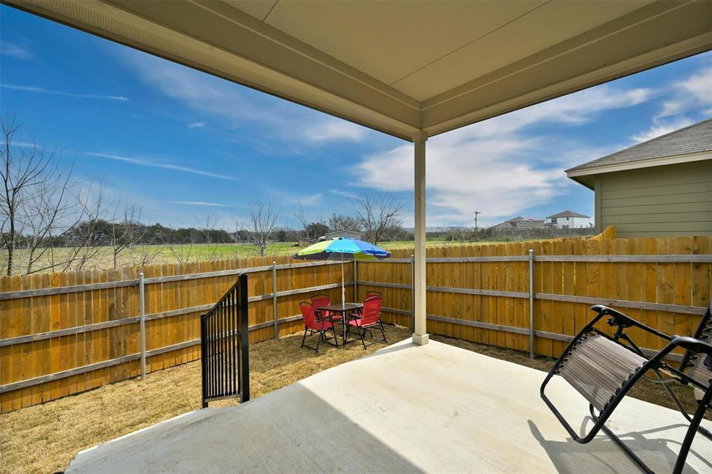 1045 Taggart Trl, Jarrell, TX 76537