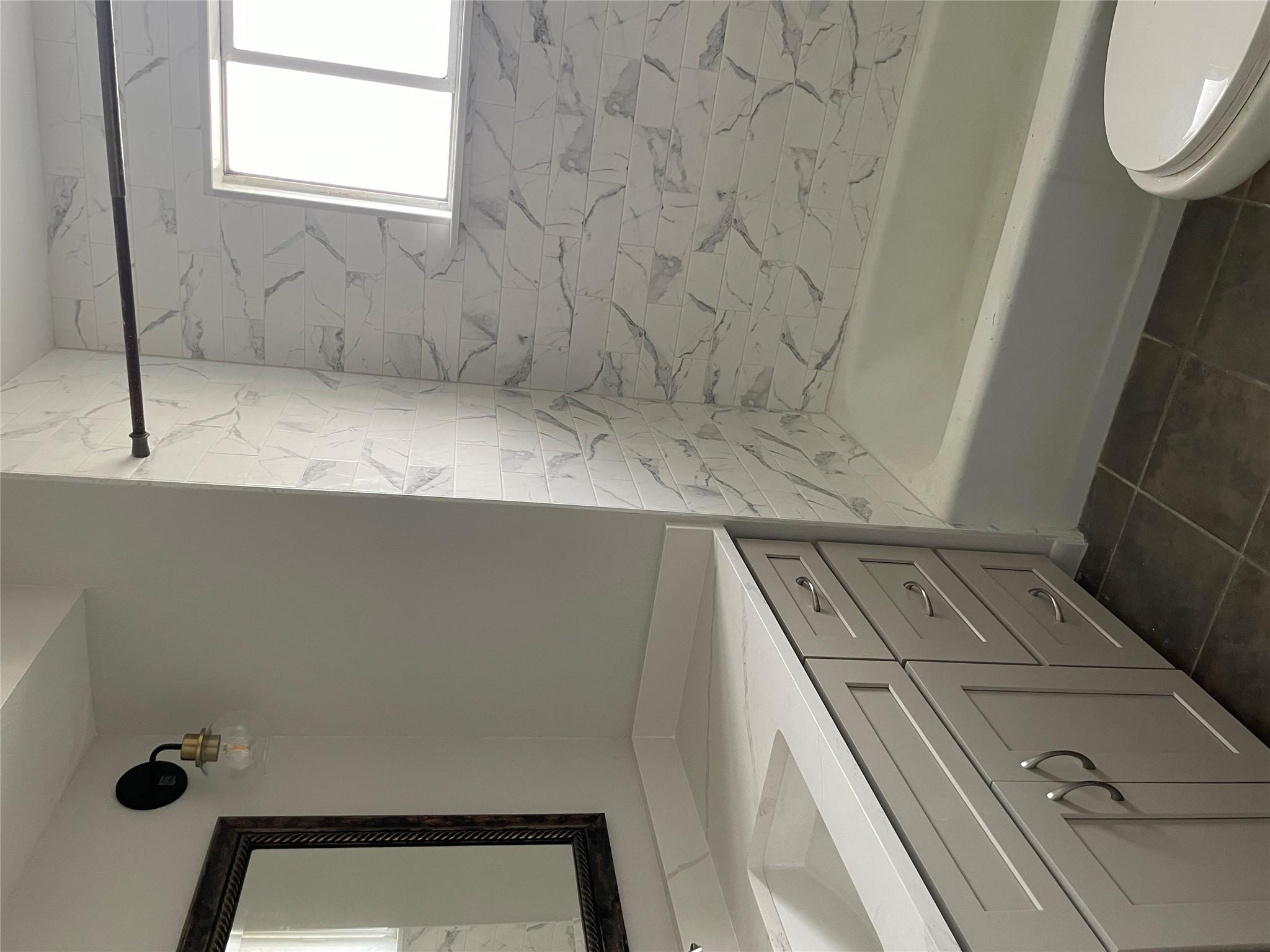 2222 Mission Hill Dr # 103, Austin, TX 78741