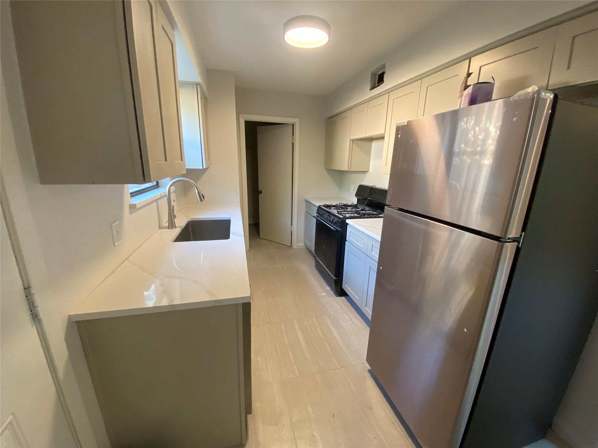 2222 Mission Hill Dr # 103, Austin, TX 78741