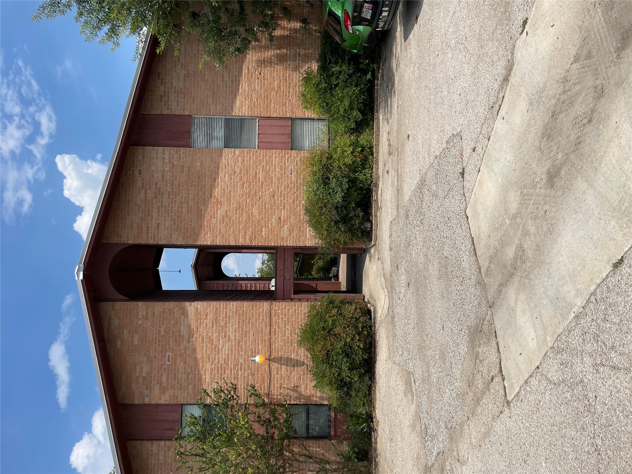 2222 Mission Hill Dr # 103, Austin, TX 78741