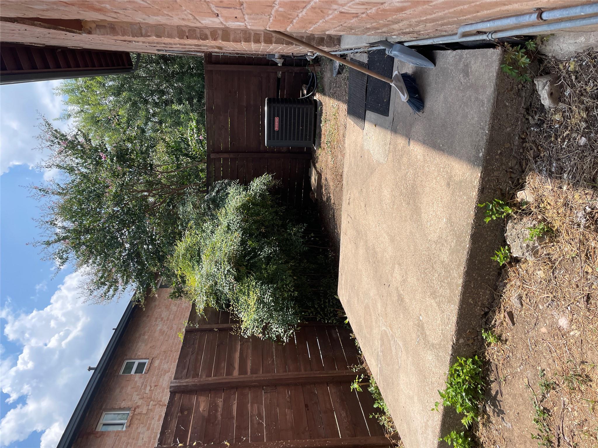 2222 Mission Hill Dr # 103, Austin, TX 78741