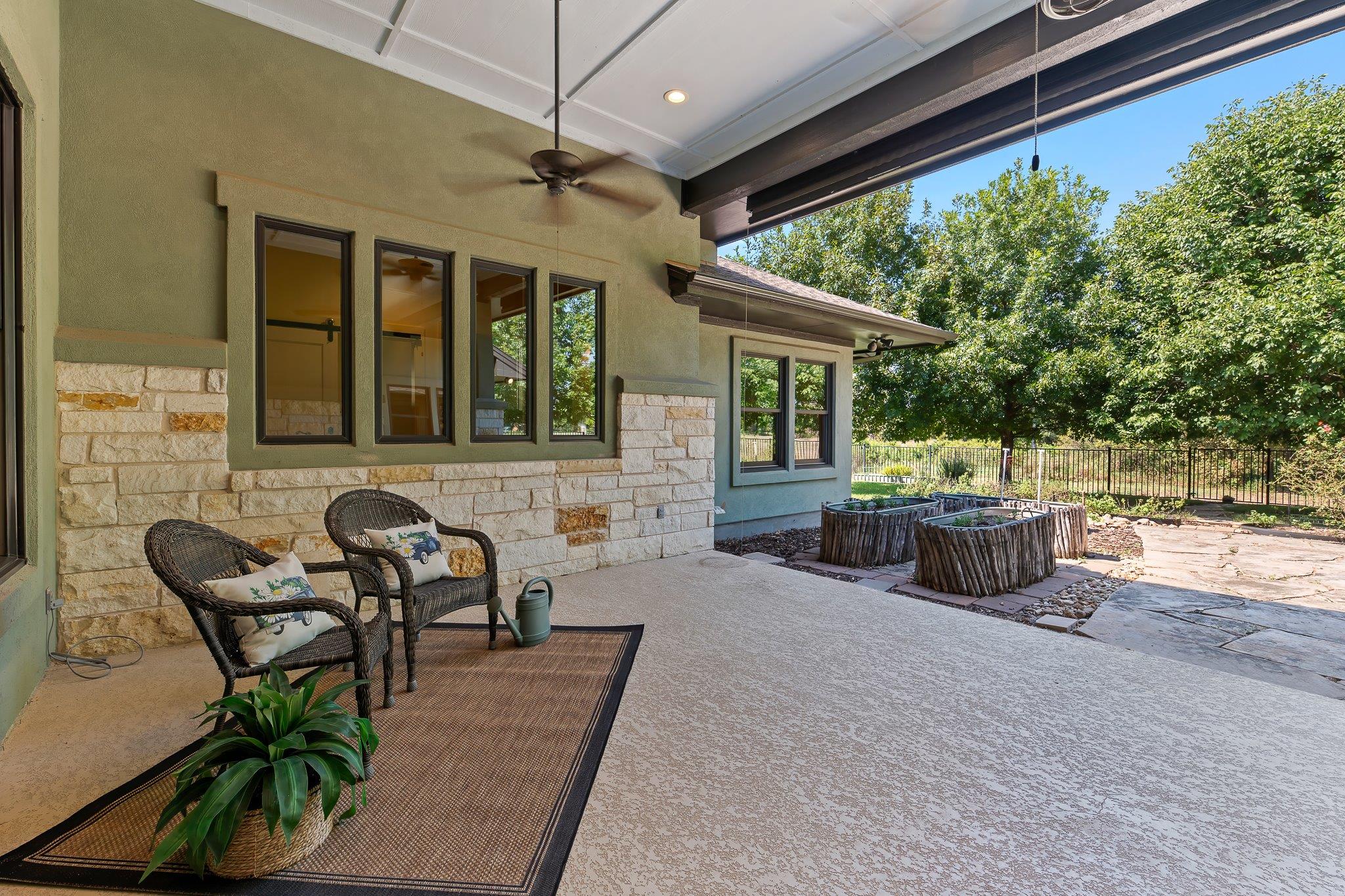 102 Potter Ln, Georgetown, TX 78633