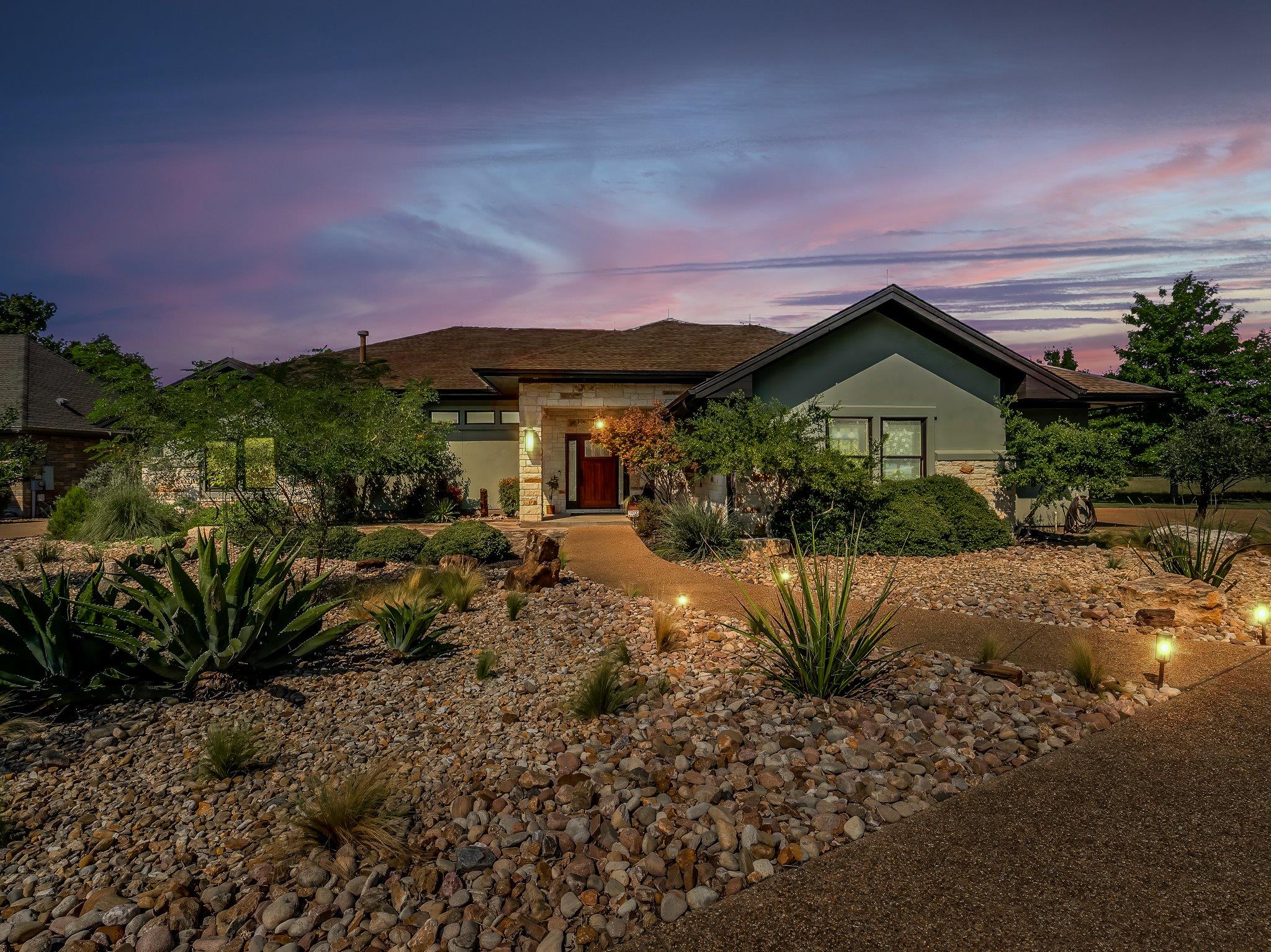 102 Potter Ln, Georgetown, TX 78633